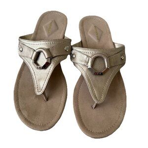 St. John’s Bay Size 9 M Women Zion Gold Thong Sandals Shoes Flip Flop